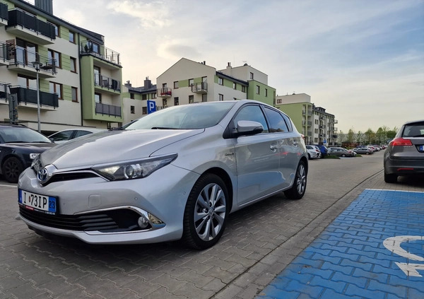 Toyota Auris cena 51900 przebieg: 130000, rok produkcji 2015 z Kraków małe 631